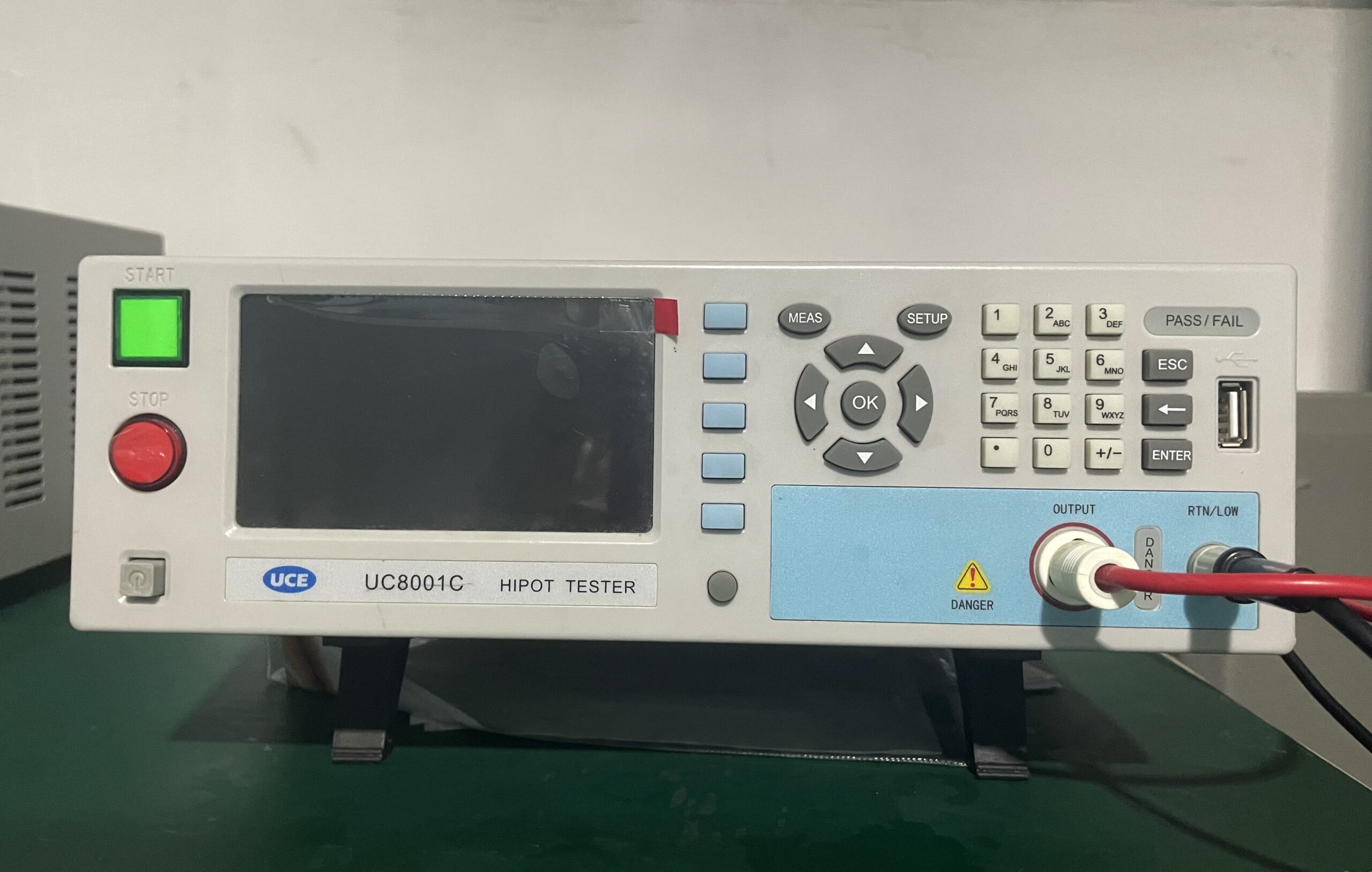 Withstand pressure tester