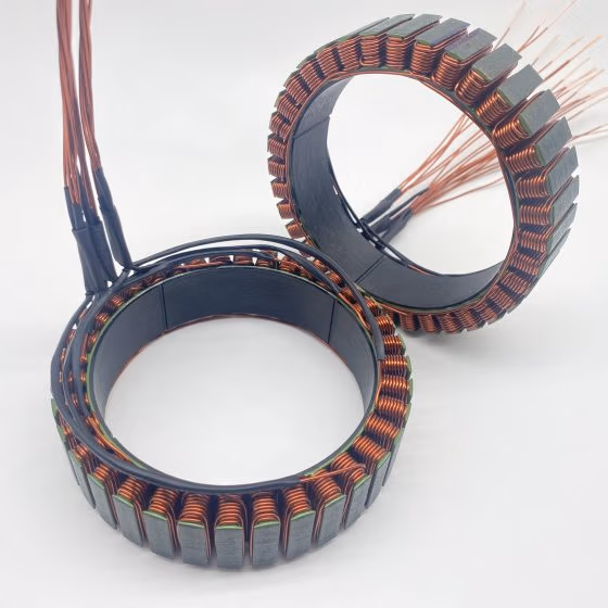 Motor winding structure with copper coils