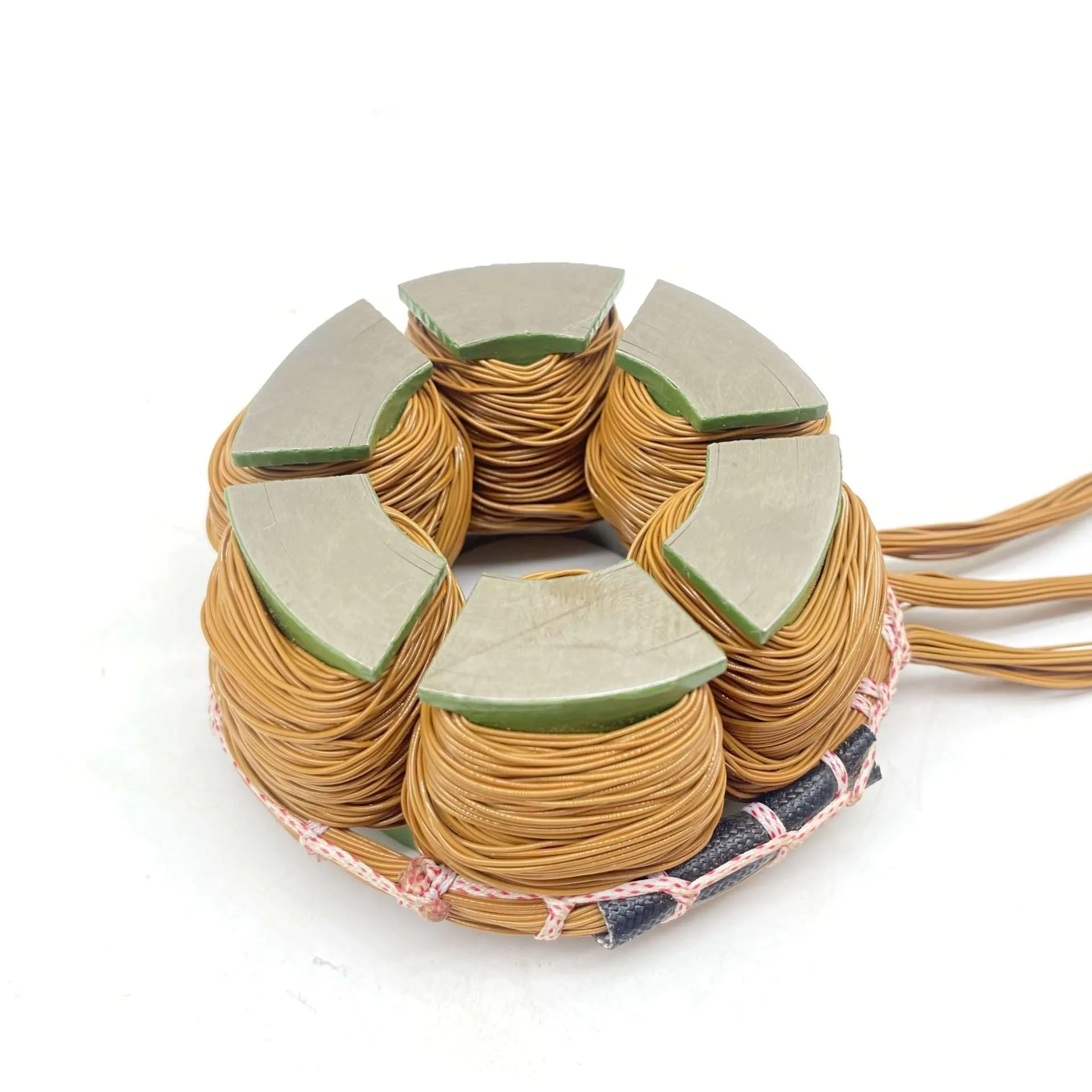 What is the magnetic circuit distribution of an axial flux motor?