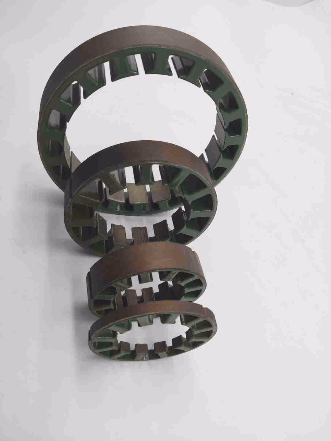 Laminated motor core structure made of silicon steel sheets