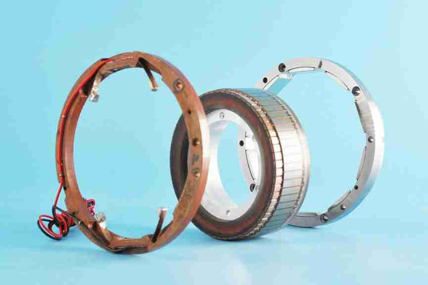 Industrial-brushless-motor-with-electronic-commutation-system
