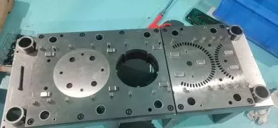Mold and stamping